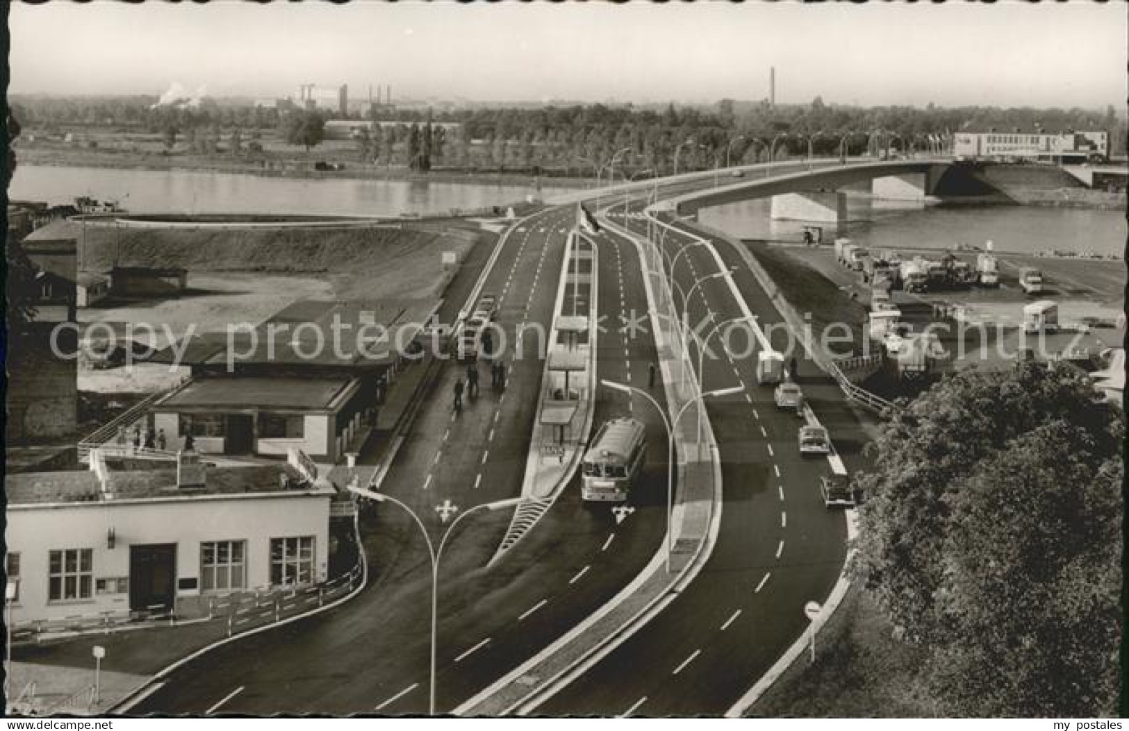 Kehl Rhein Europa-Bruecke Kehl-Strassburg Bahnhofs-Gaststaette