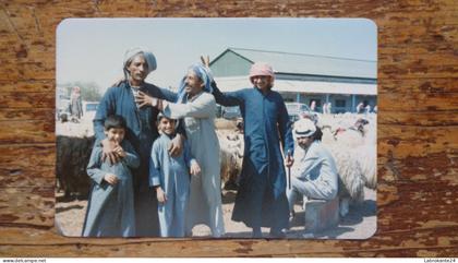 REF 631 : Photo originale 12.5 x 8.5 cm  Koweit marchand de mouton