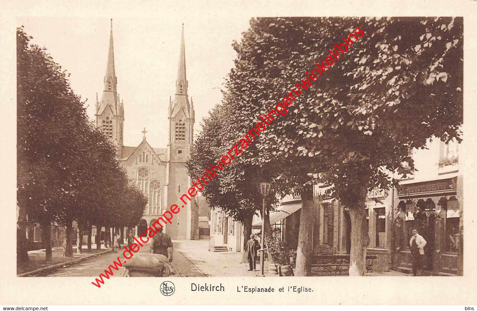 L'Esplanade et l'Eglise - Diekirch