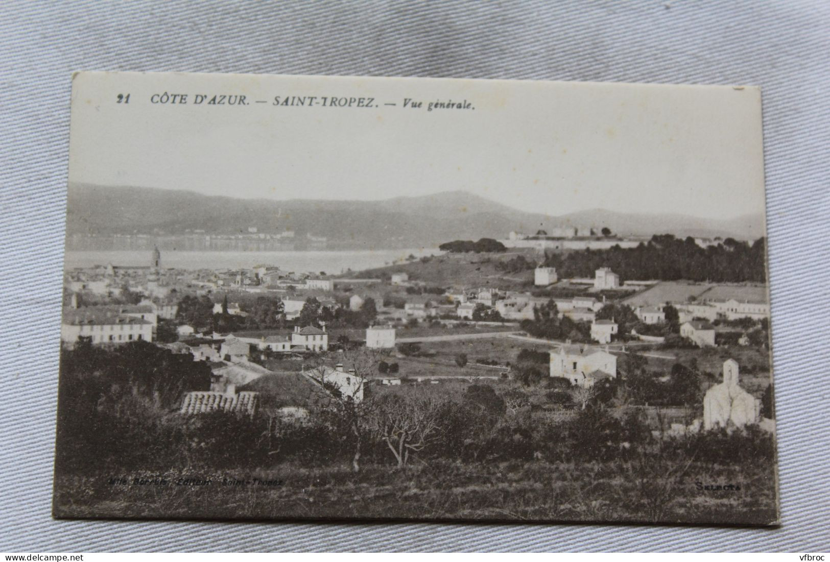 L533, Saint Tropez, vue générale, Var 83