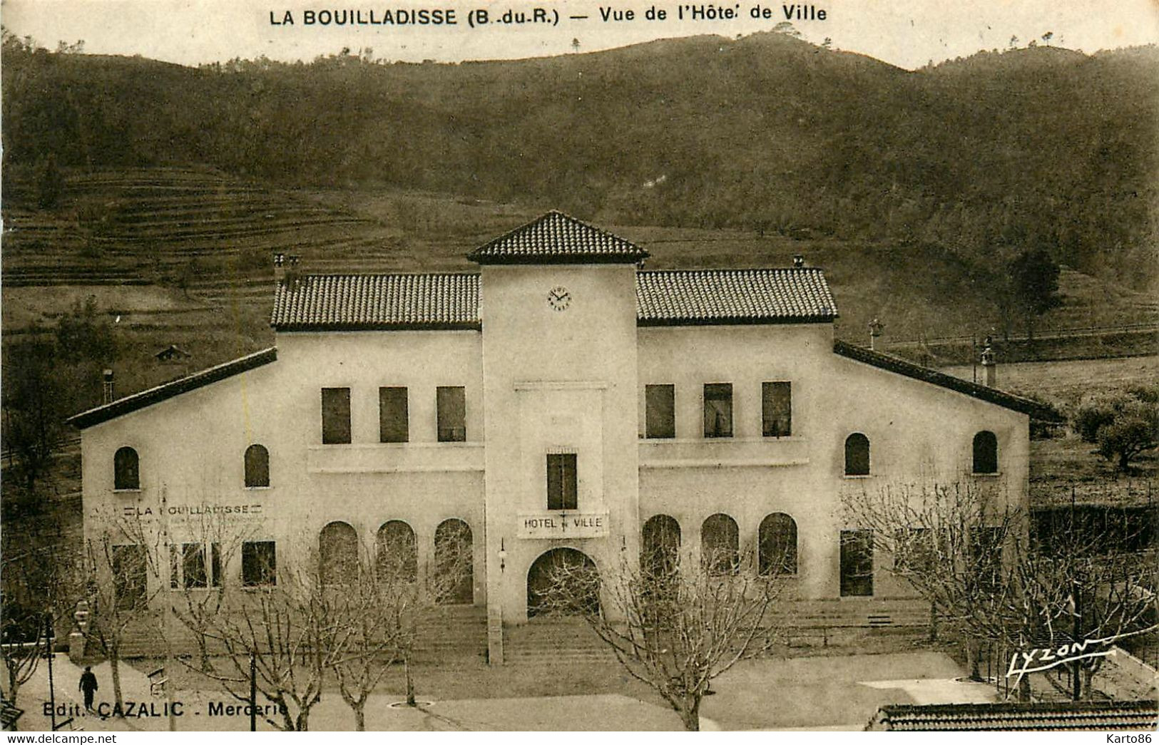 la bouilladisse * vue de l'hôtel de ville * mairie * la place