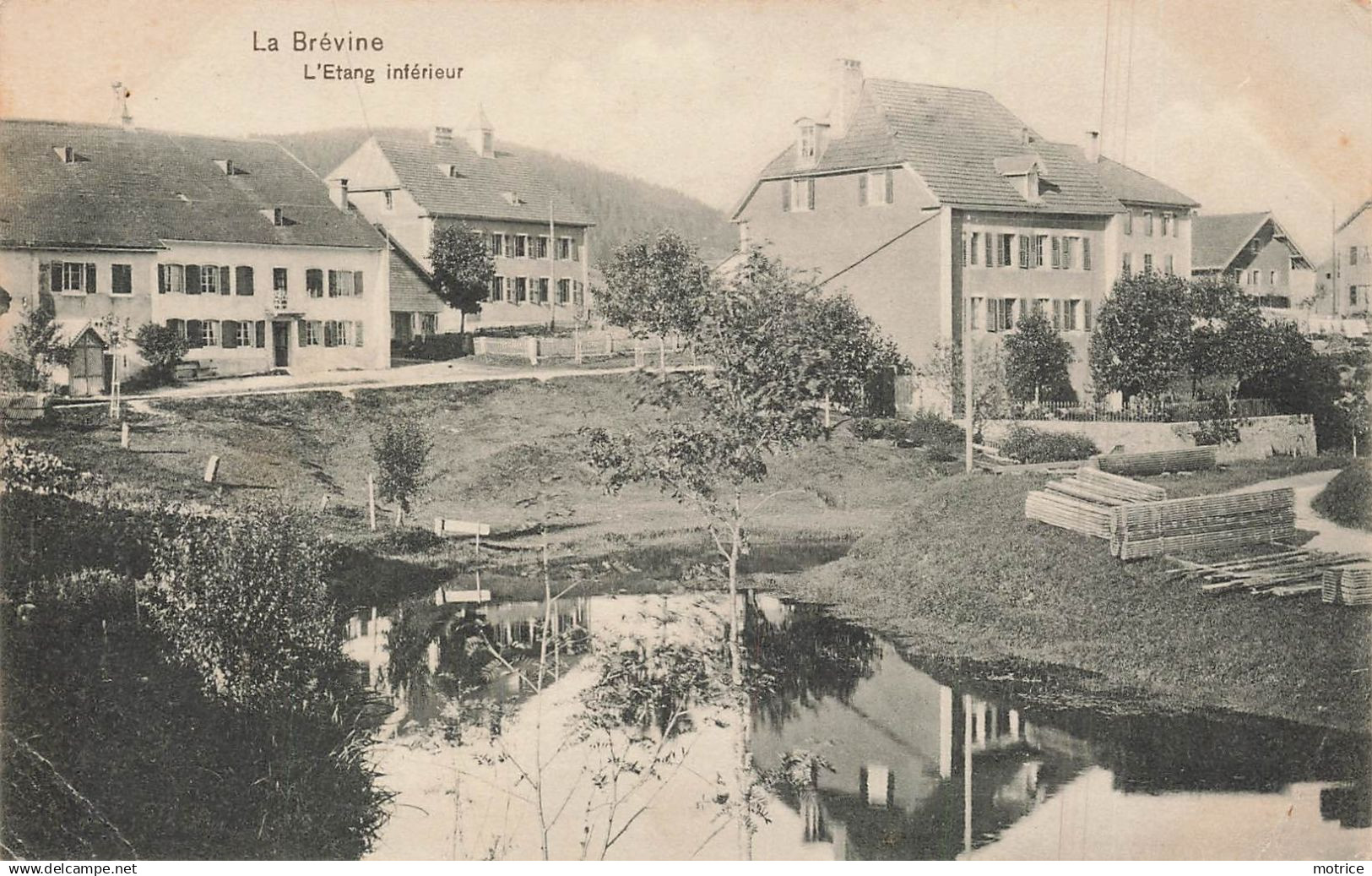 LA BREVINE - l'étang intérieur.