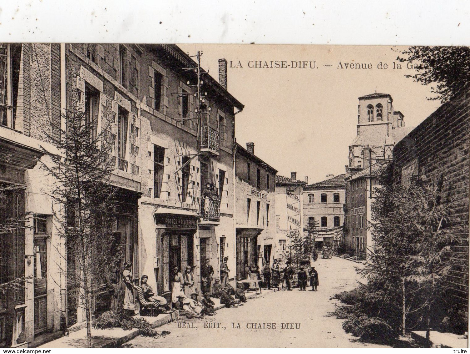 LA CHAISE-DIEU AVENUE DE LA GARE