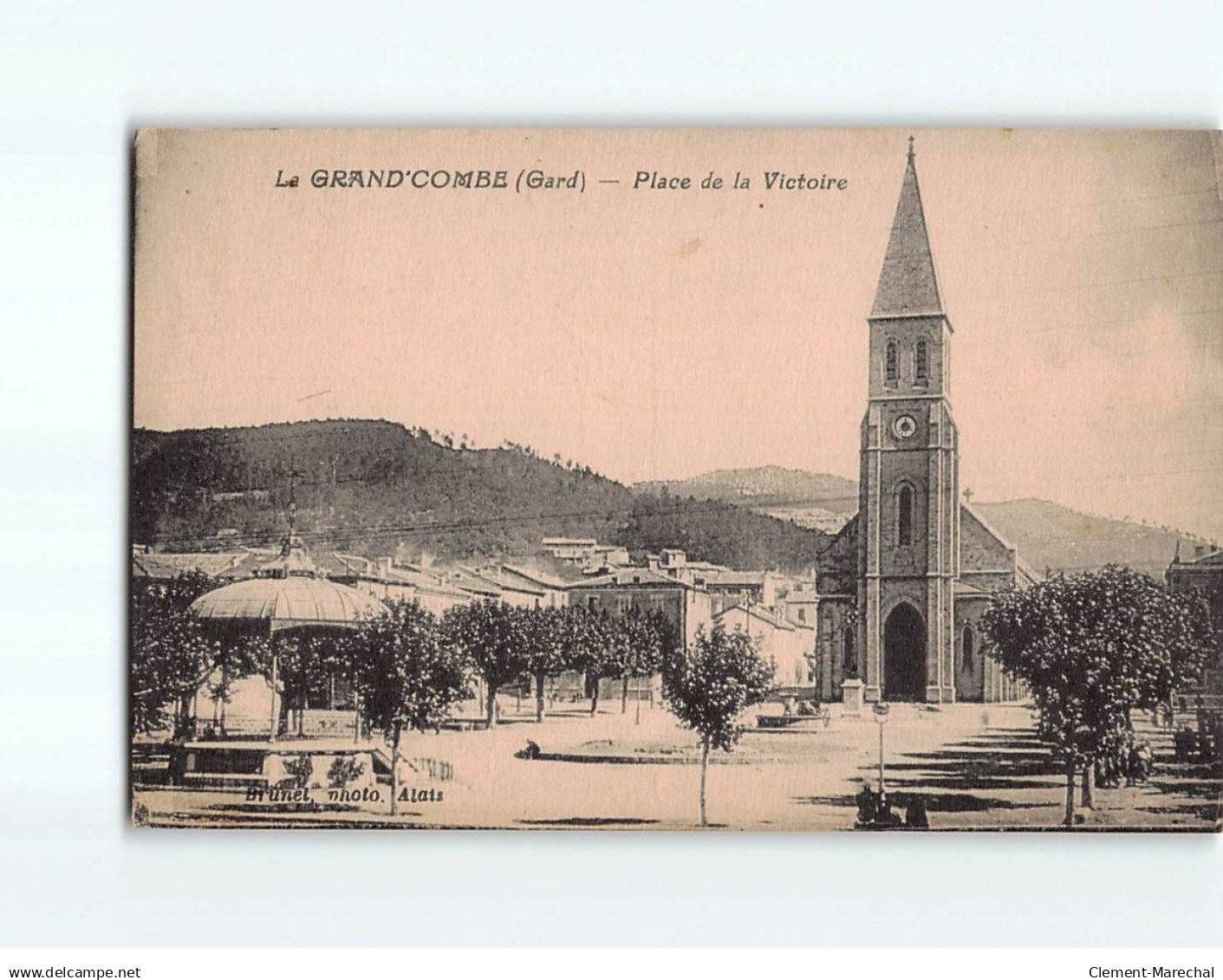 LA GRAND COMBE : Place de la Victoire - état