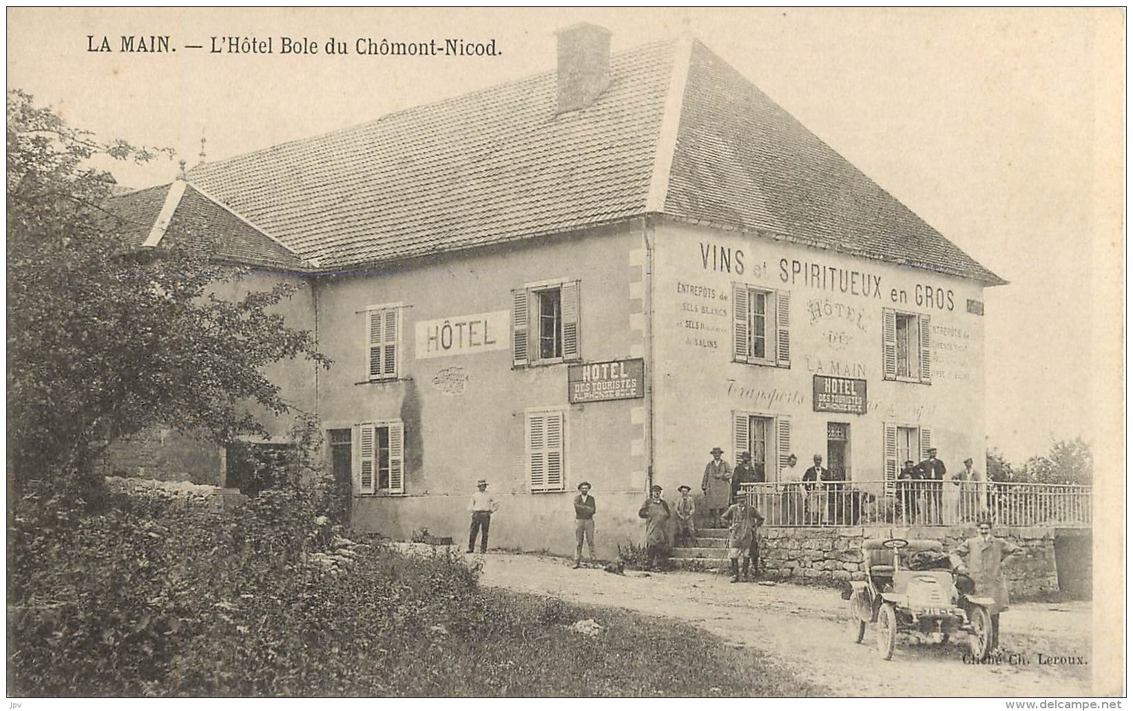 LA MAIN - L'HÔTEL BOLE DU CHÔMONT NICOD