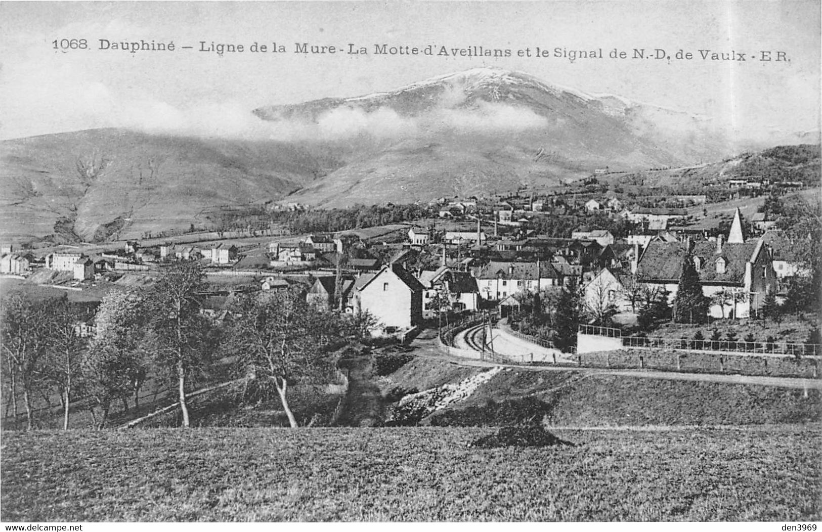 La MOTTE-d'AVEILLANS (Isère) et le Signal de Notre-Dame de Vaulx - Ligne de la Mure