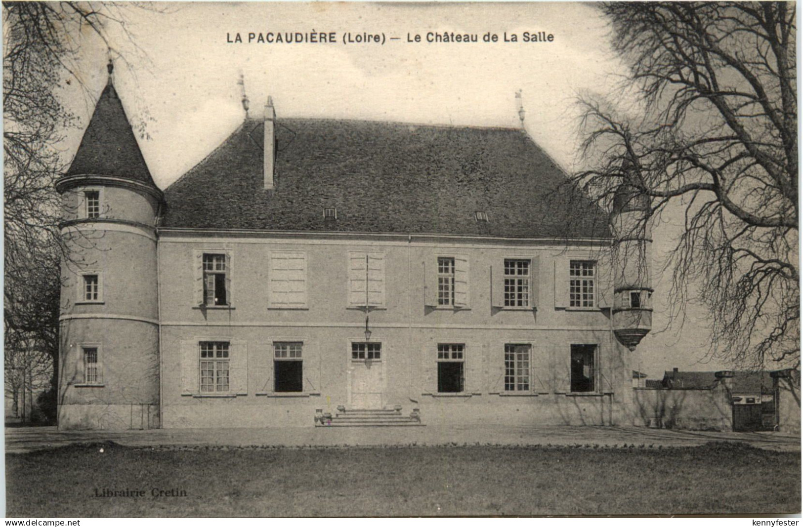 La Pacaudiere, le Chateau de la Salle