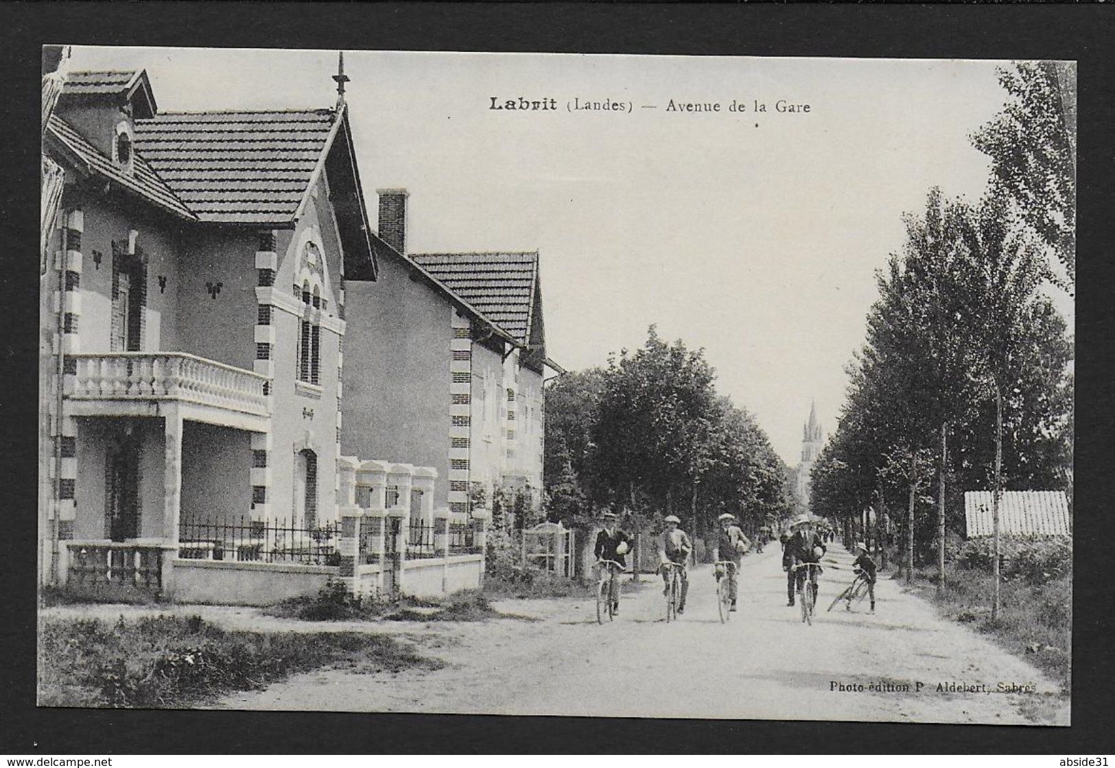 LABRIT - Avenue de la gare