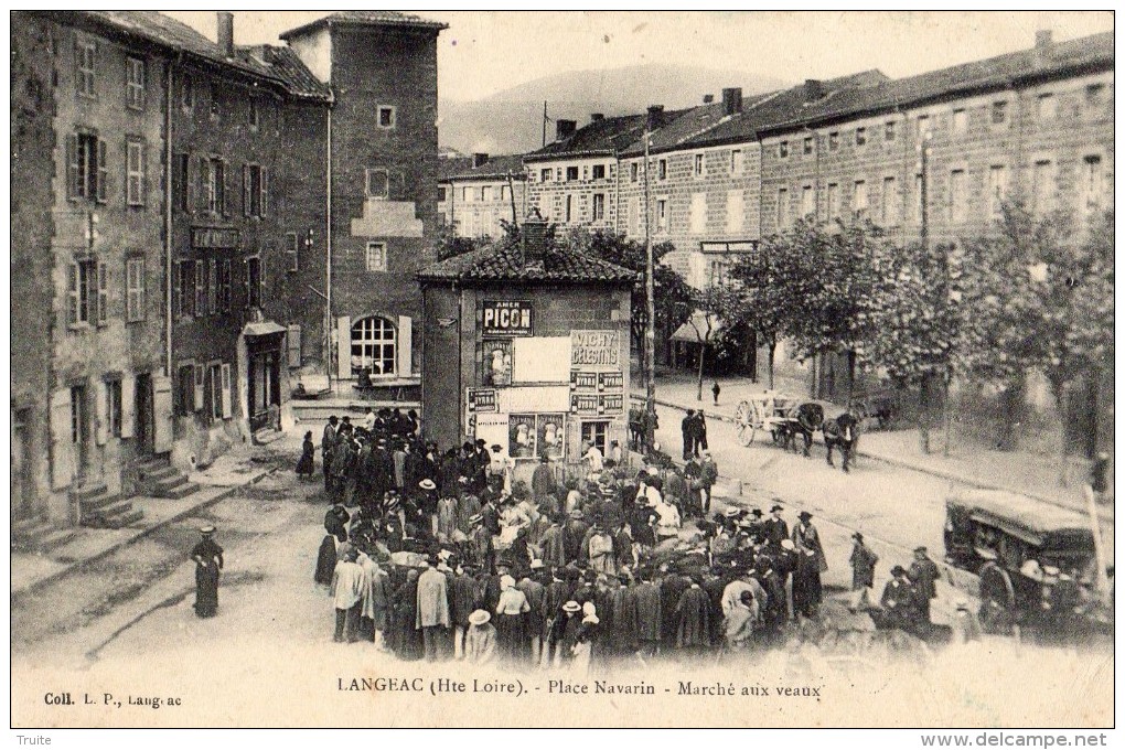 LANGEAC PLACE NAVARIN MARCHE AUX VEAUX