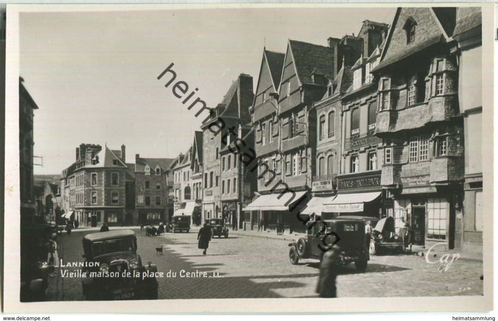 Lannion - Place du Centre - Foto-AK - Verlag C.A.P. Paris