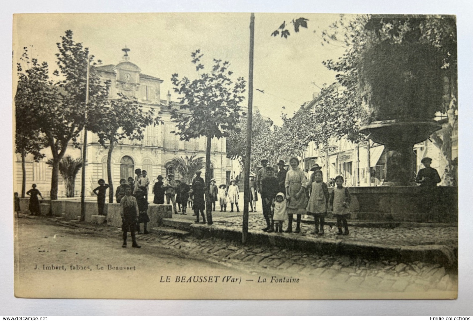 LE BEAUSSET (83) - LA FONTAINE