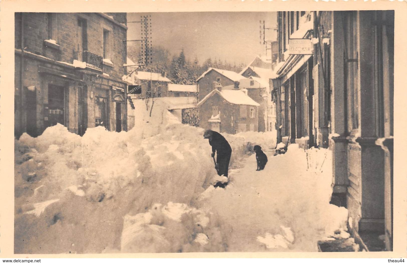 ¤¤  -  LE CHAMBON-sur-LIGNON   - Le Village en Hiver  -  ¤¤