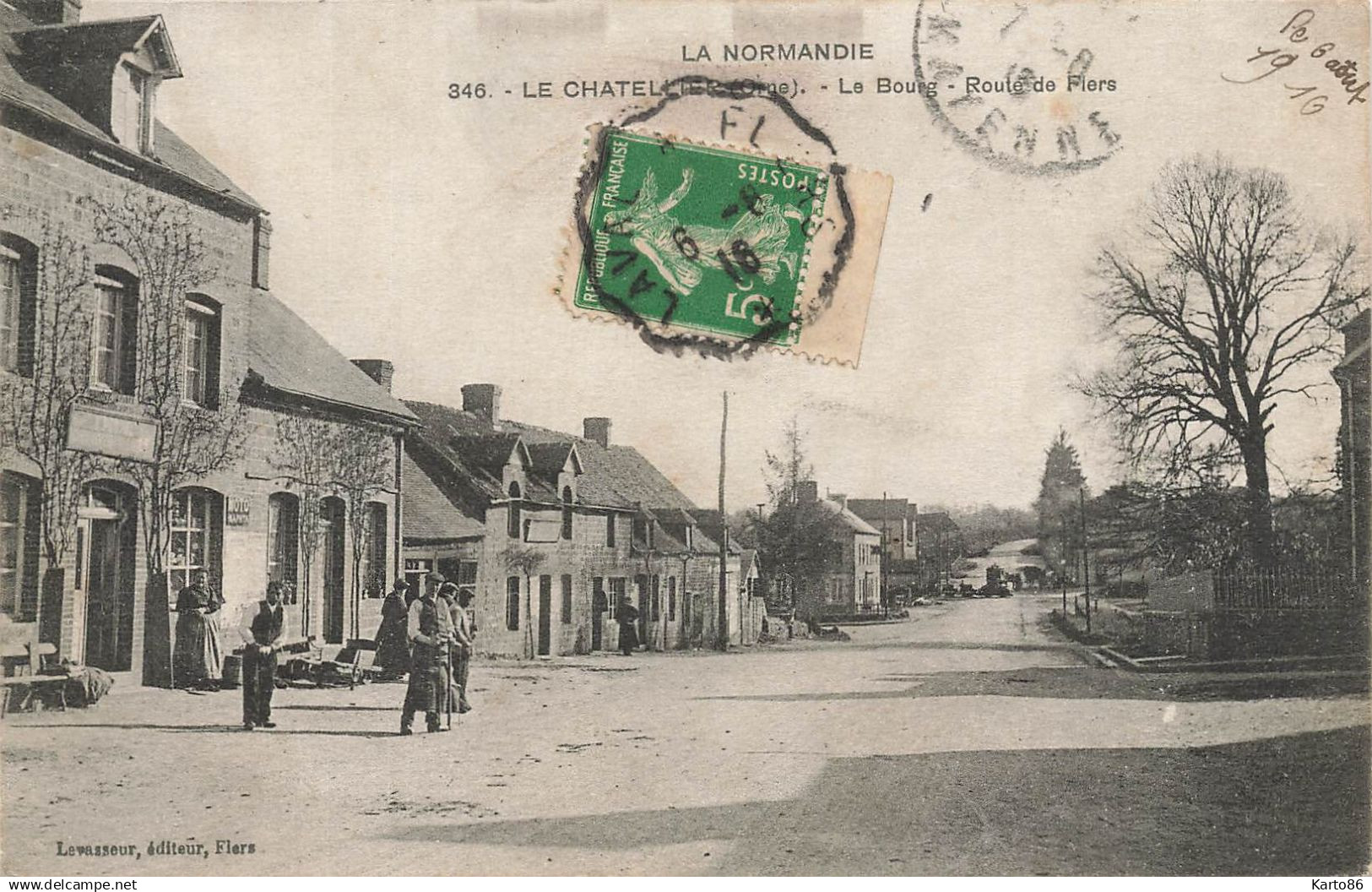 le chatellier * le bourg du village * route de flers * villageois