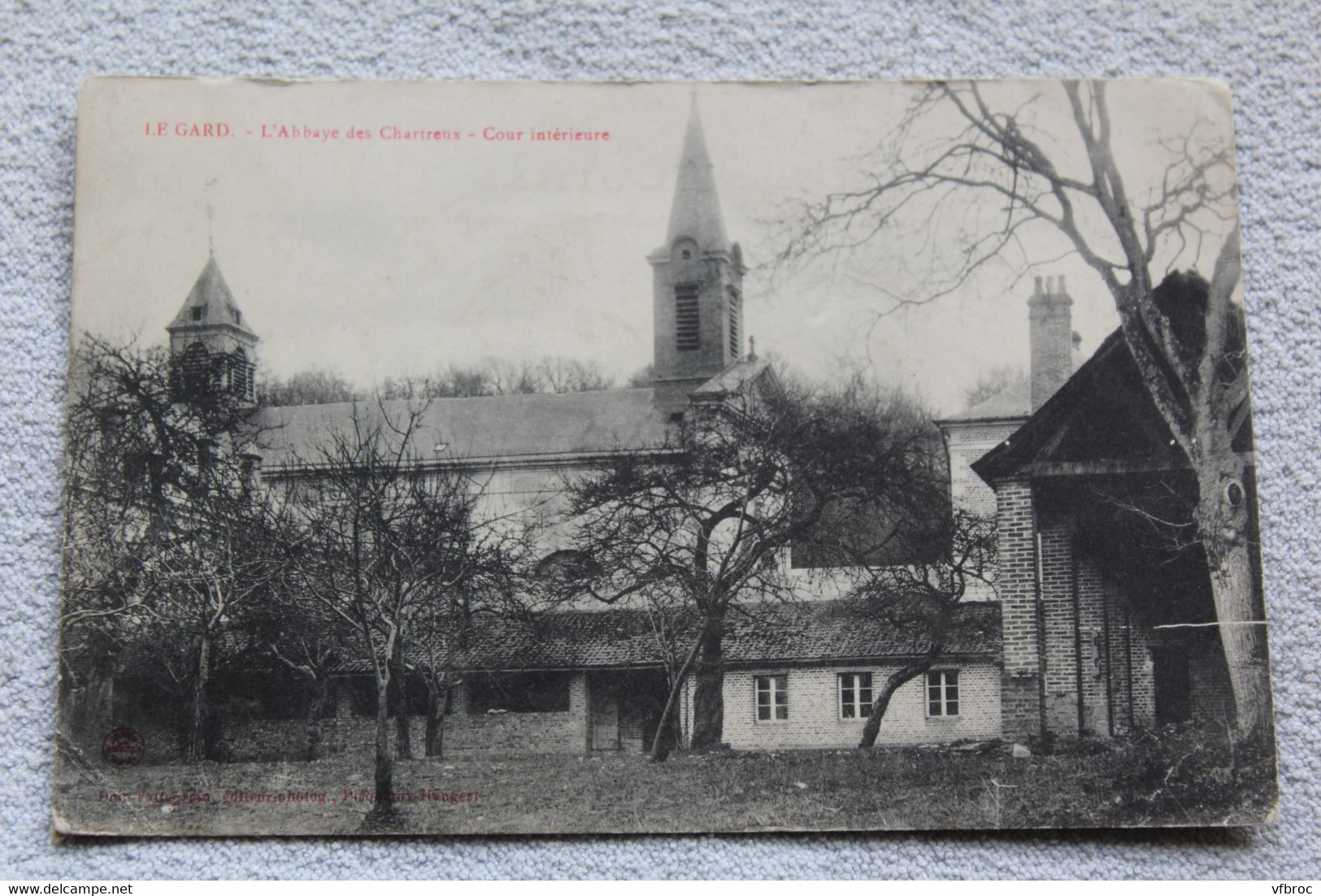 le Gard, l'abbaye des Chartreux, cour intérieure, Gard 30