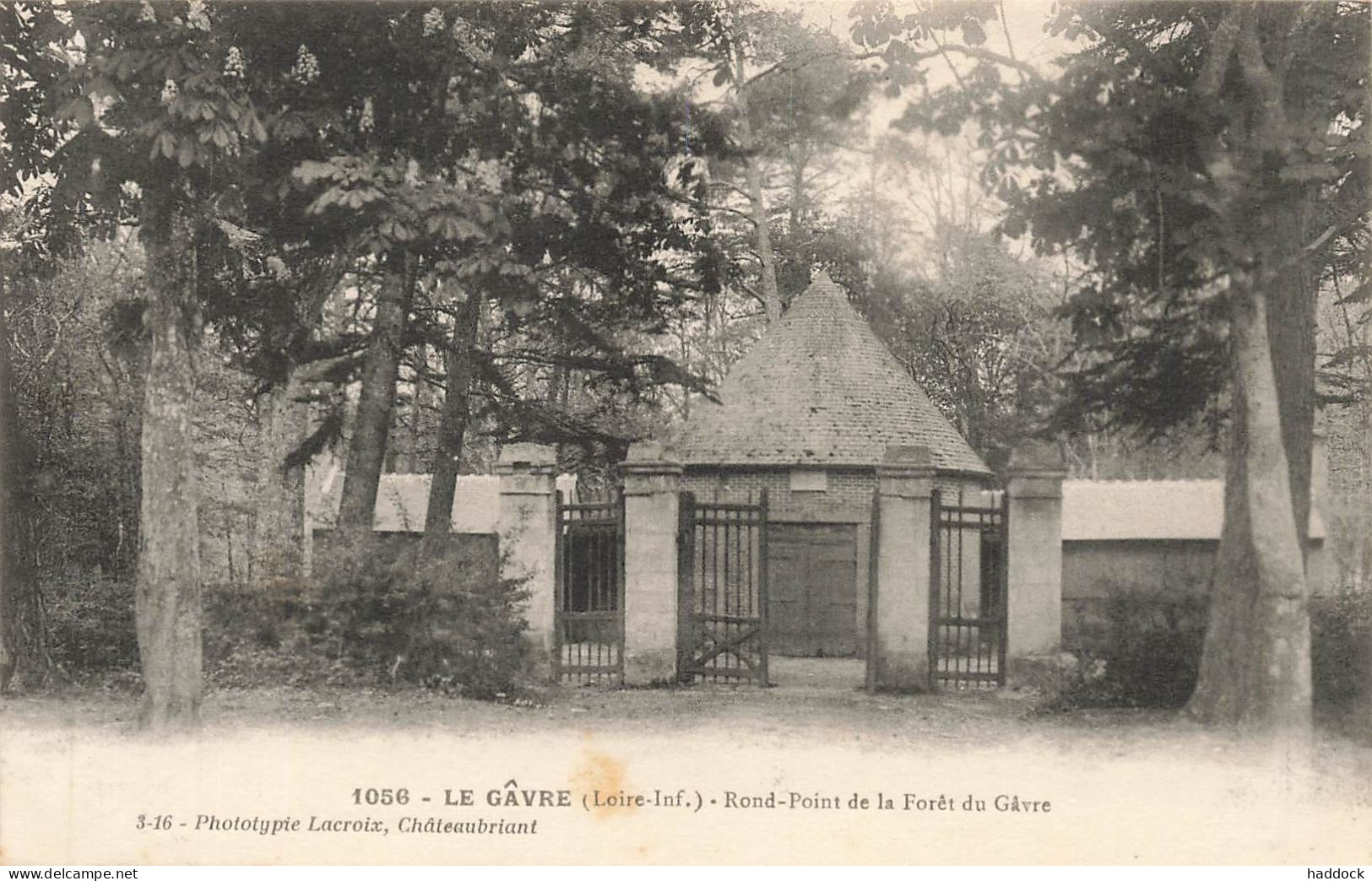 LE GAVRE : ROND POINT DE LA FORET DU GAVRE