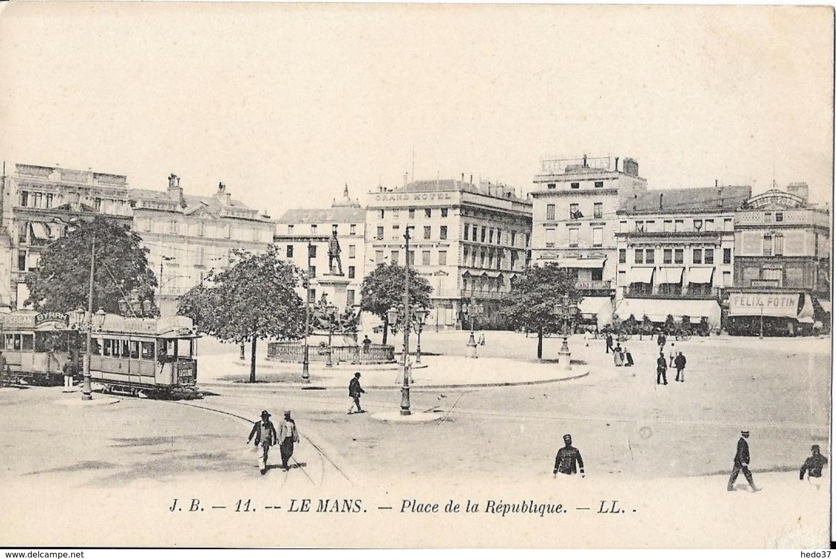 Le Mans - Place de la République