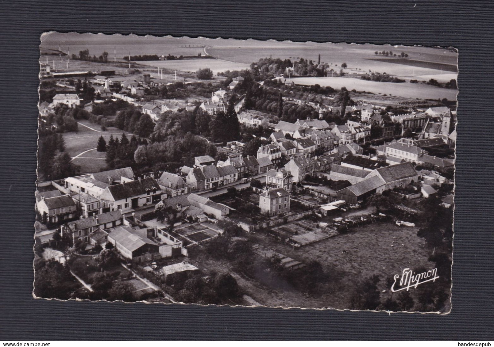 Le Perray en Yvelines (78) Vue aerienne  ( Ed. Mignon  51117)