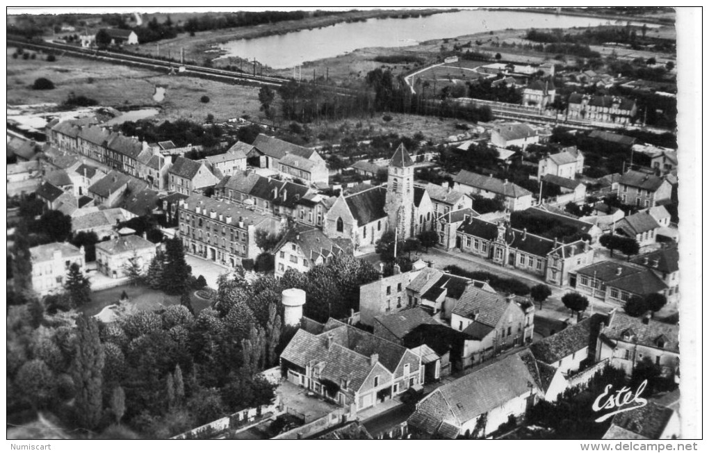 Le Perray-en-Yvelines.. belle vue aérienne du village