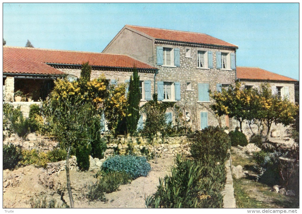 LE PINET TAHITI PAR RAMATUELLE LA FERME D'AUGUSTIN TEL 12 AU PINET PAR SAINT-TROPEZ