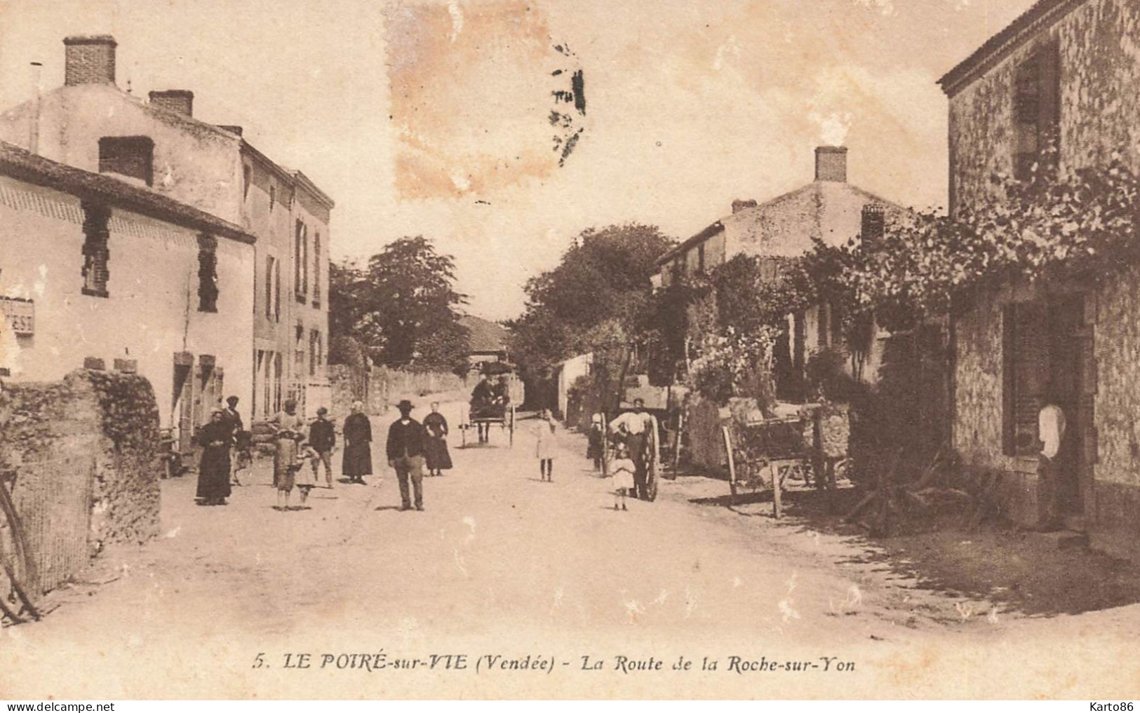 le poiré sur vie * la route de la roche sur yon * enfants villageois