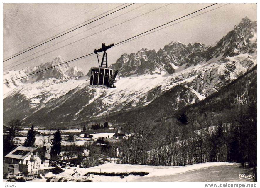 LES HOUCHES 74 - Téléférique Les Houches-Bellevue