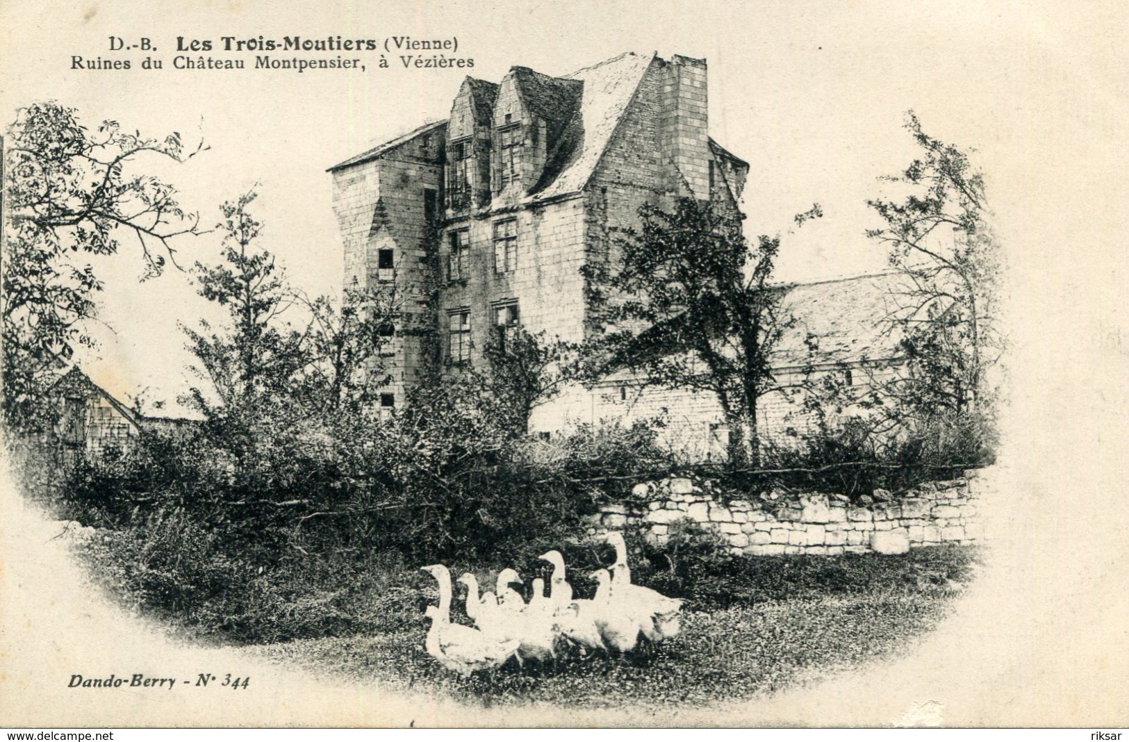 LES TROIS MOUTIERS