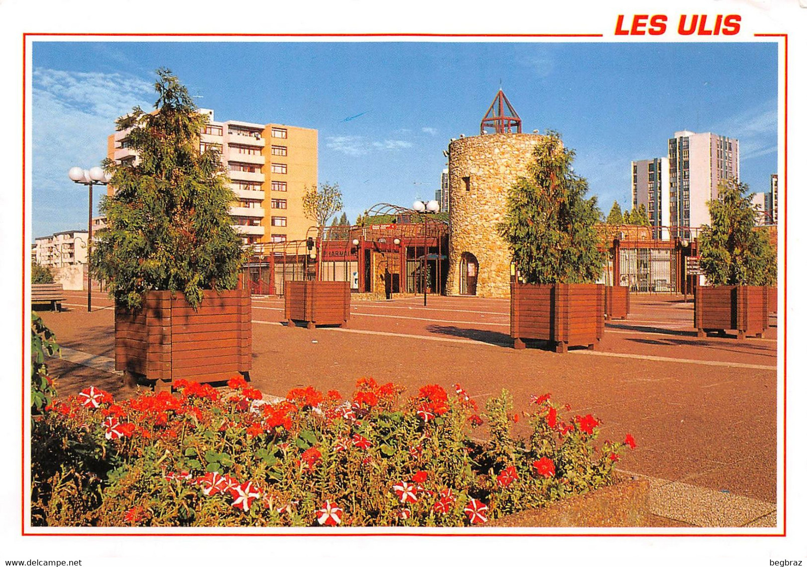 LES ULIS   ESPLANADE DE LA REPUBLIQUE