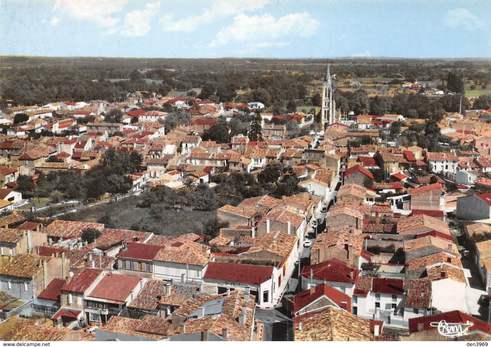 LESPARRE-MEDOC - Saint-Trélody - Vue générale aérienne de Lesparre