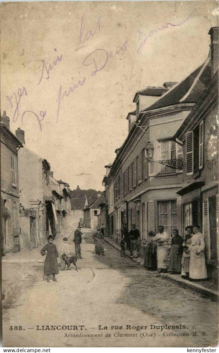 Liancourt - La rue Roger Duplessis