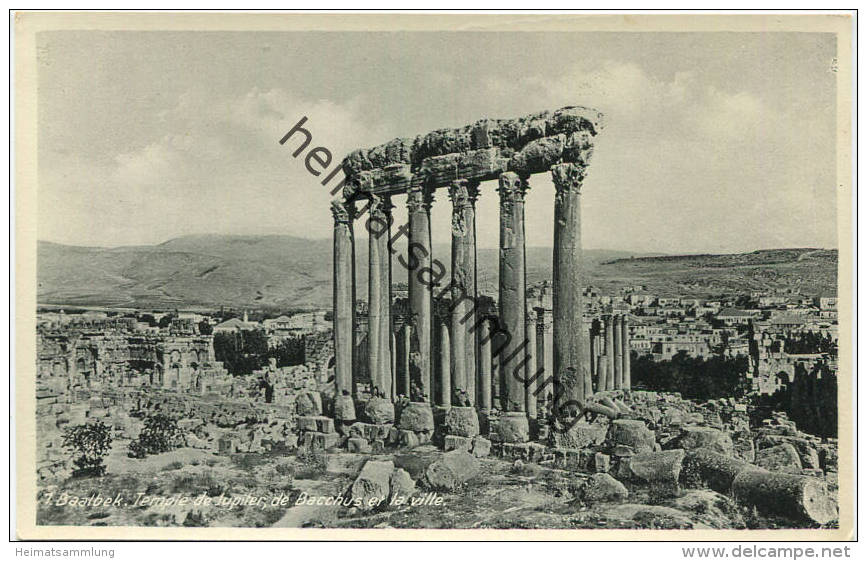 Libanon - Baalbek - Temple de Jupiter de Bacchus et la ville- Wakim Awad Baalbek (Liban)