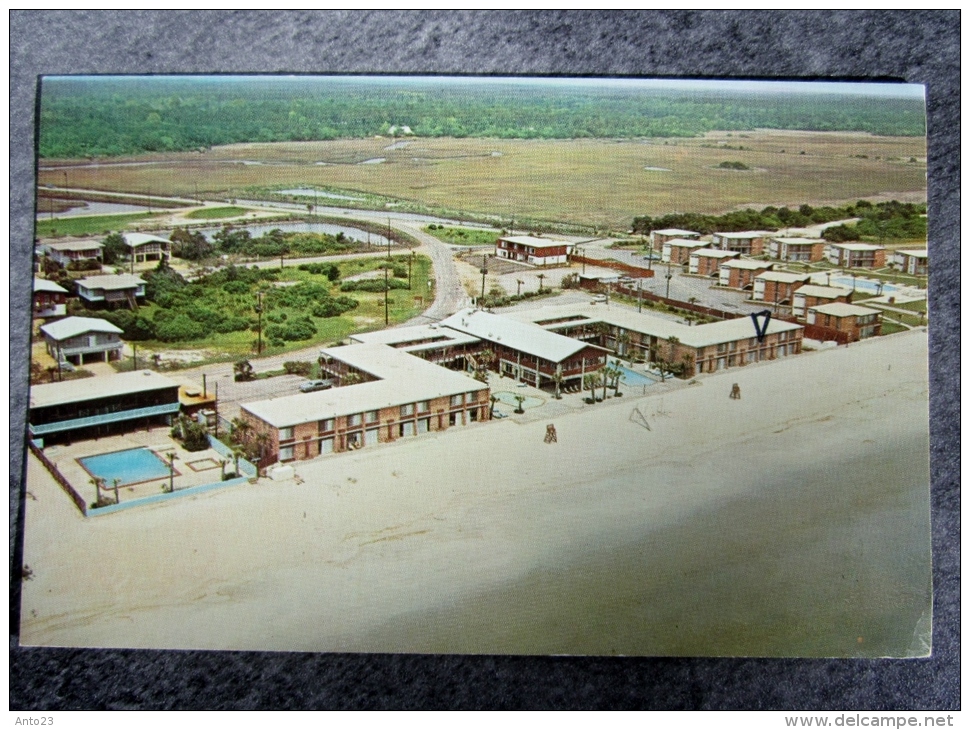 Litchfield Inn, Litchfield Beach, South Carolina, 1960&acute;s Modern Chrome Postcard