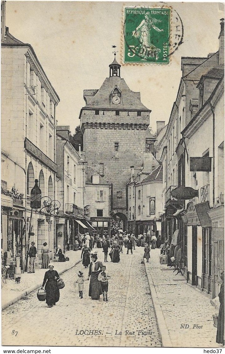 Loches - La Rue Picois