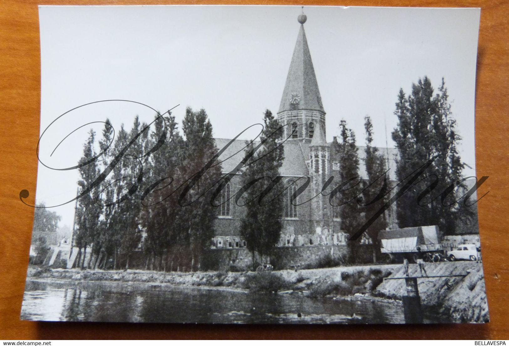 Machelen aan de Leie. -Zulte.  Kerk met Leiebocht