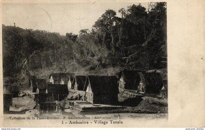 Madagaskar, Ambositra, Village Tanala, 1909