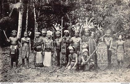 Malaysia - BORNEO - Group of Dayaks - REAL PHOTO - Publ. unknown