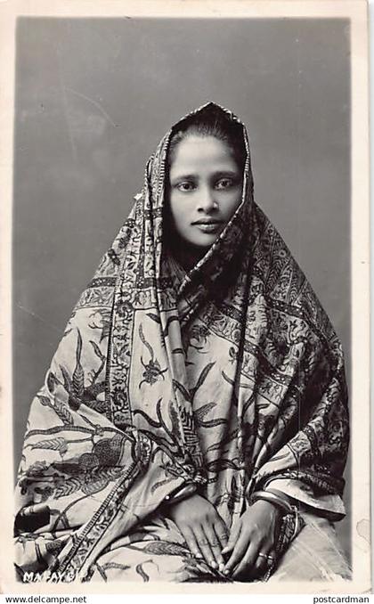 Malaysia - Malay woman - REAL PHOTO - Publ. unknown