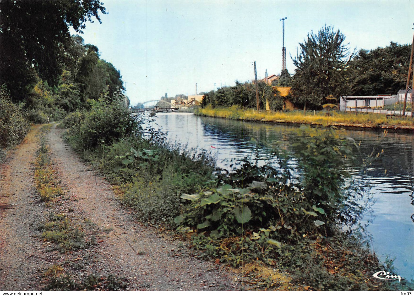 Marcoing canal sans péniche