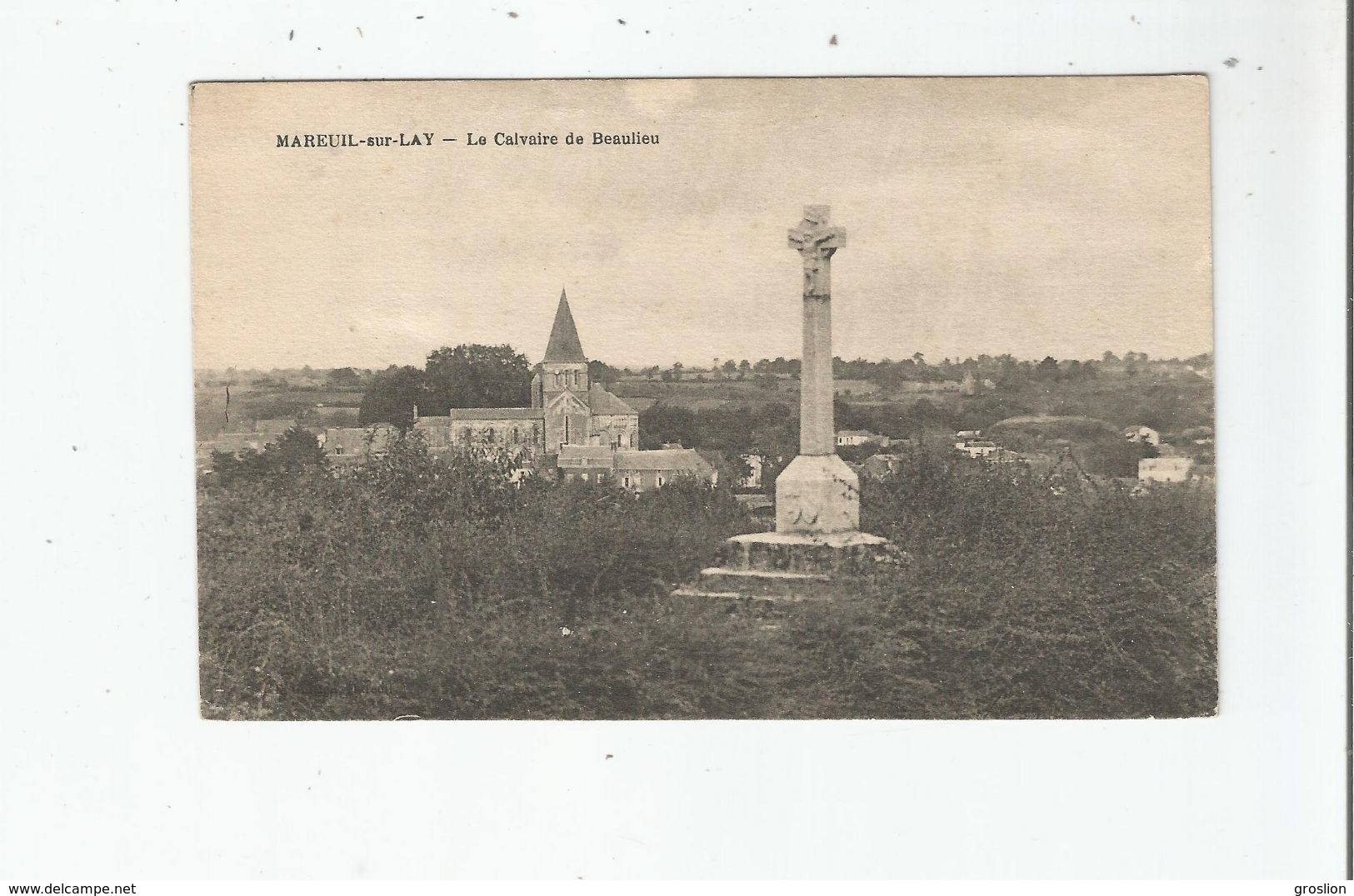 MAREUIL SUR LAY DISSAIS (VENDEE) LE CALVAIRE DE BEAULIEU