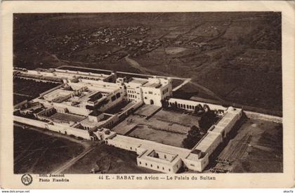 CPA AK Rabat - Rabat en Avion - Le Palais du Sultan MAROC (1082993)