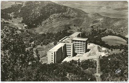 ENVIRONS D'IFRANE - LE SANATORIUM DE BEN-SMIM