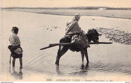 Passage d'un Oued ,blanc, Scenes Et Types