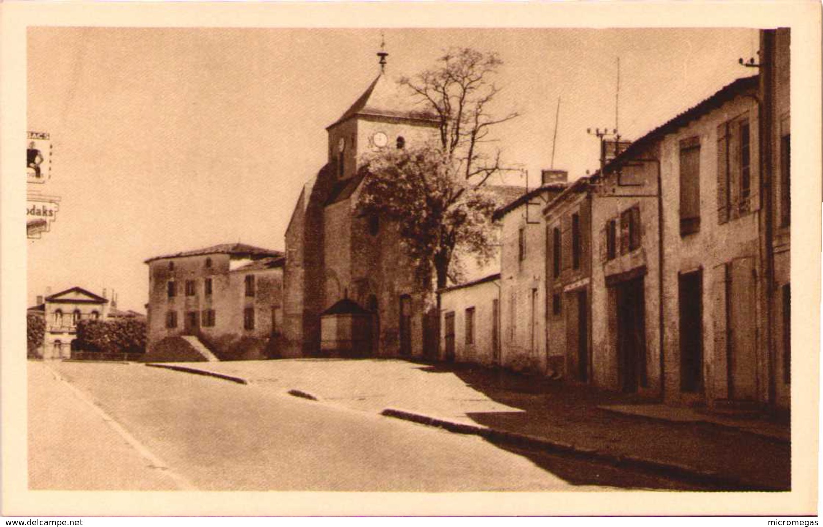 MAUZE-sur-le-MIGNON - L'Eglise