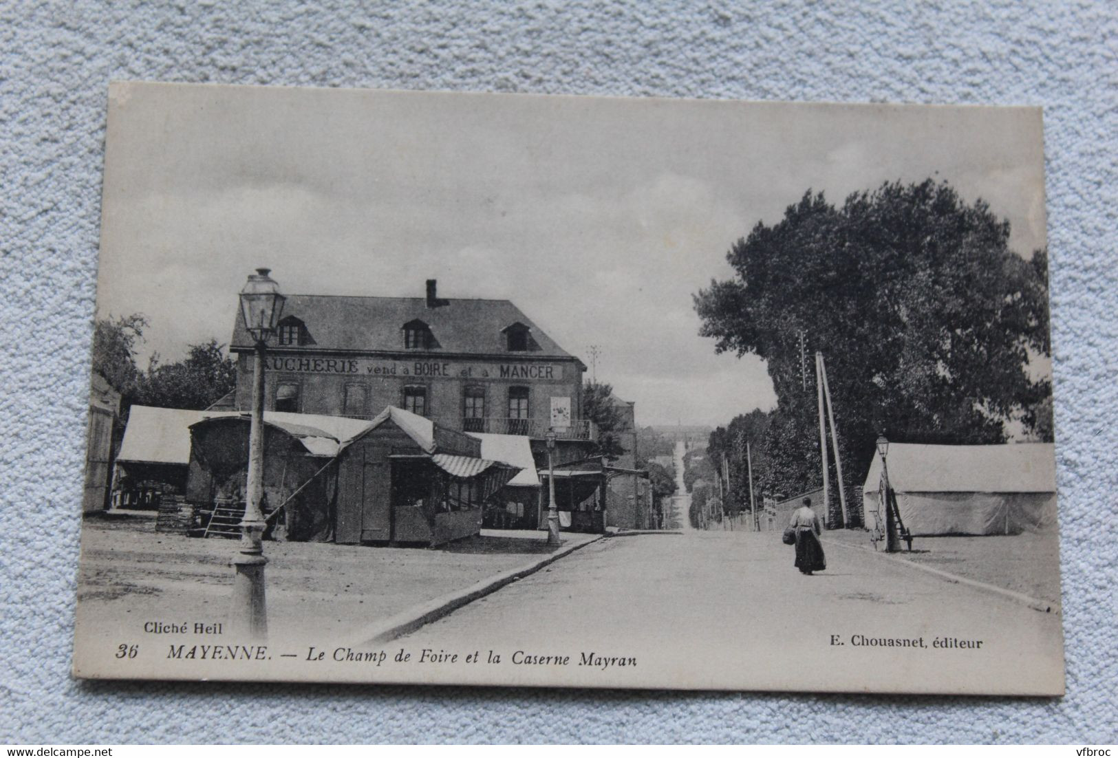 Mayenne, le champ de foire et la caserne Mayran, Militaria, Mayenne 53