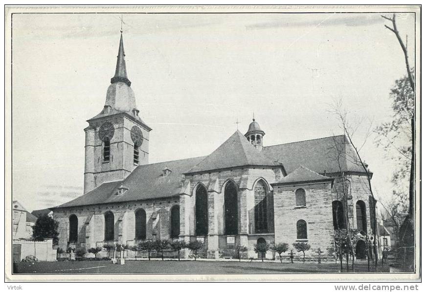 Merchtem : Zijgevel der OLV kerk ( zuidwaarts )