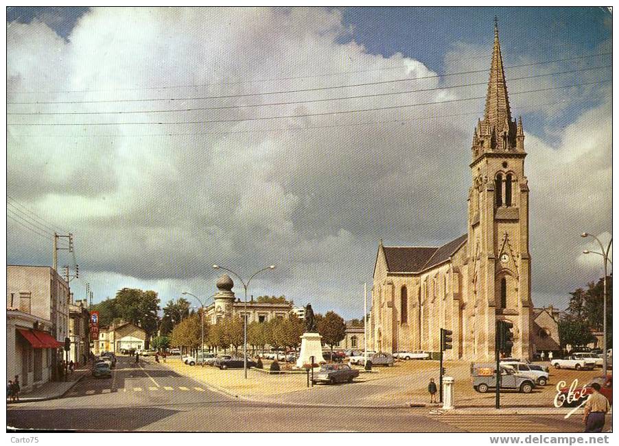 MERIGNAC 33 - Place et Eglise