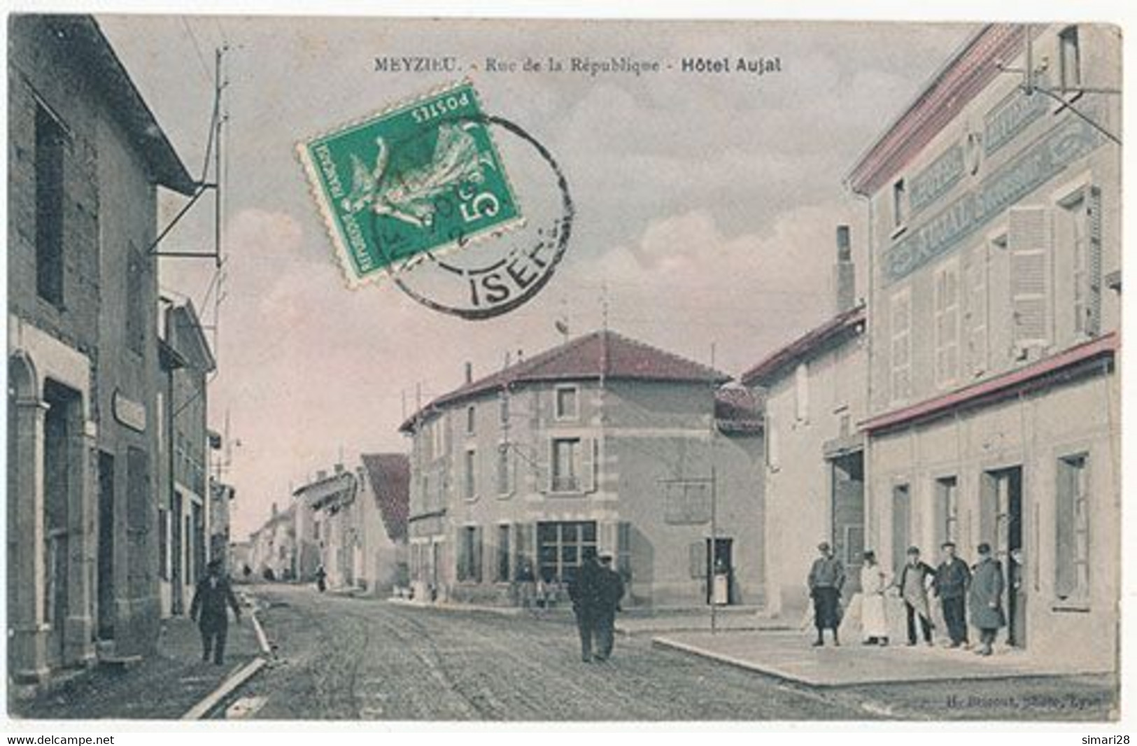 MEYZIEU - RUE DE LA REPUBLIQUE - HOTEL AUJAT