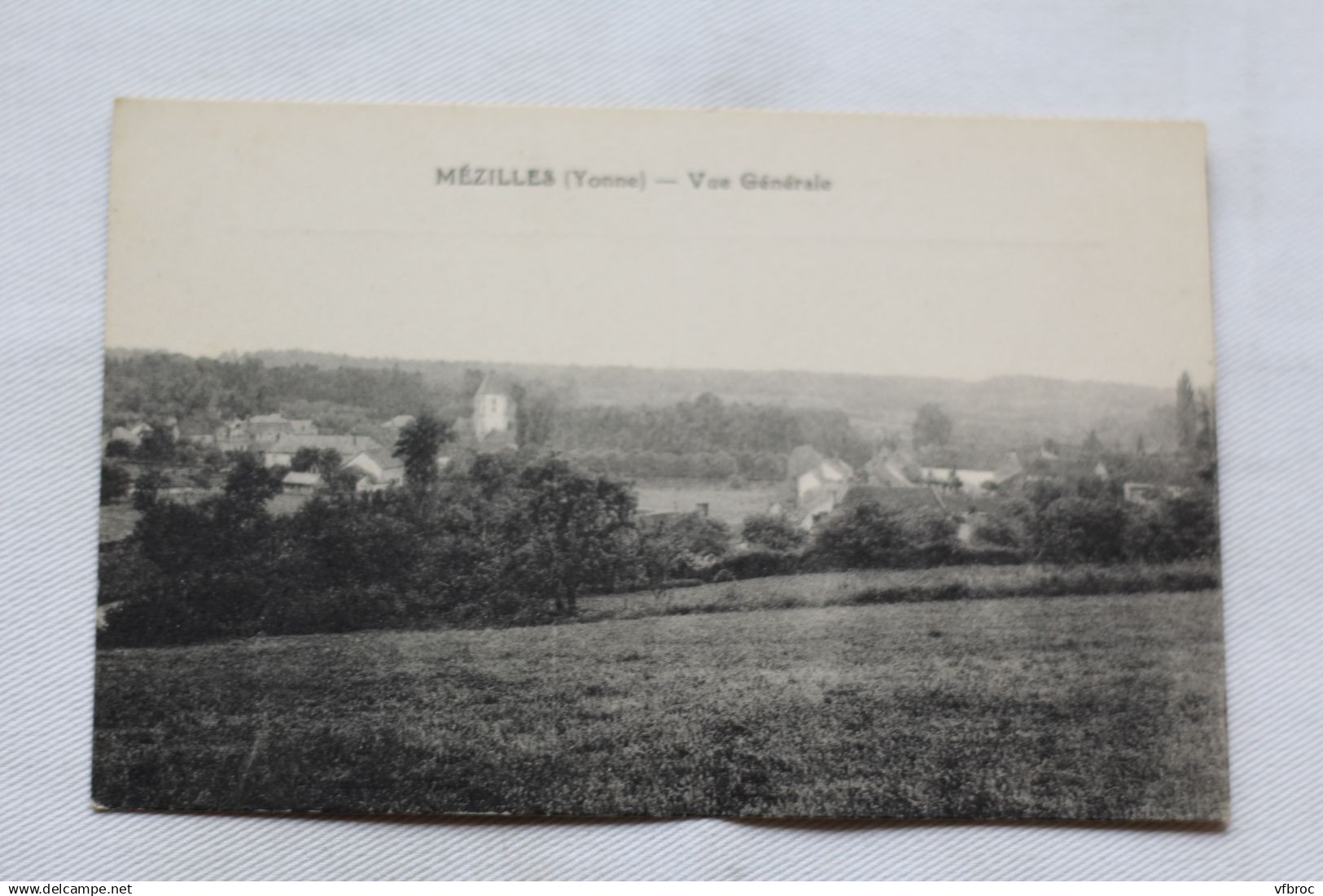 Mézilles, vue générale, Yonne 89