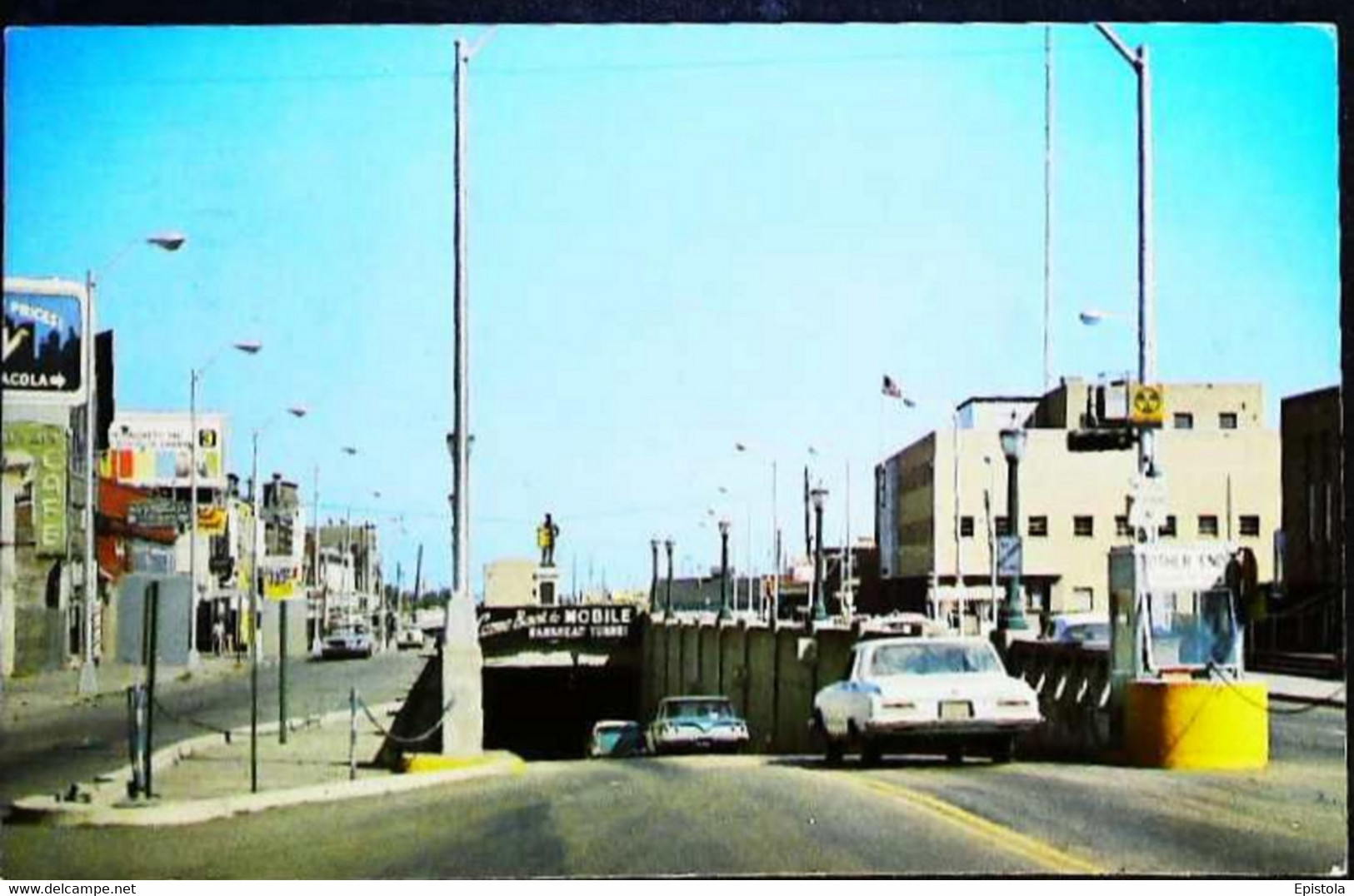 ► MOBILE Bankhand Tunnel & cars 1960s  AL