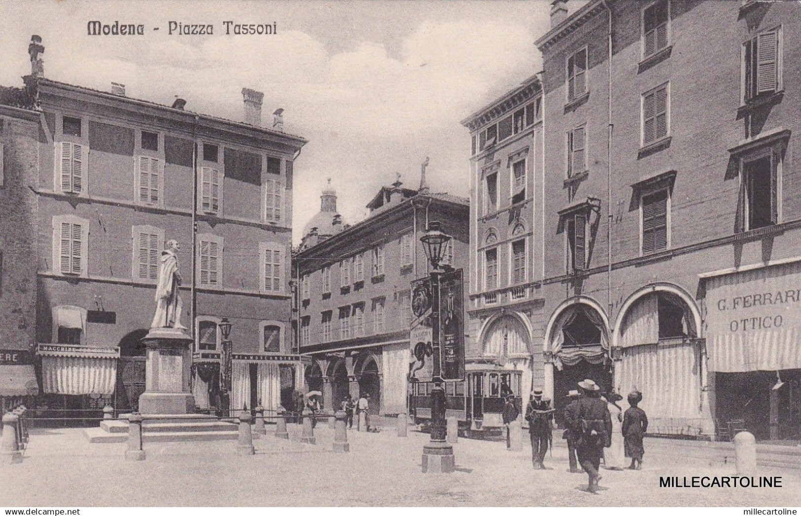 # MODENA: PIAZZA TASSONI