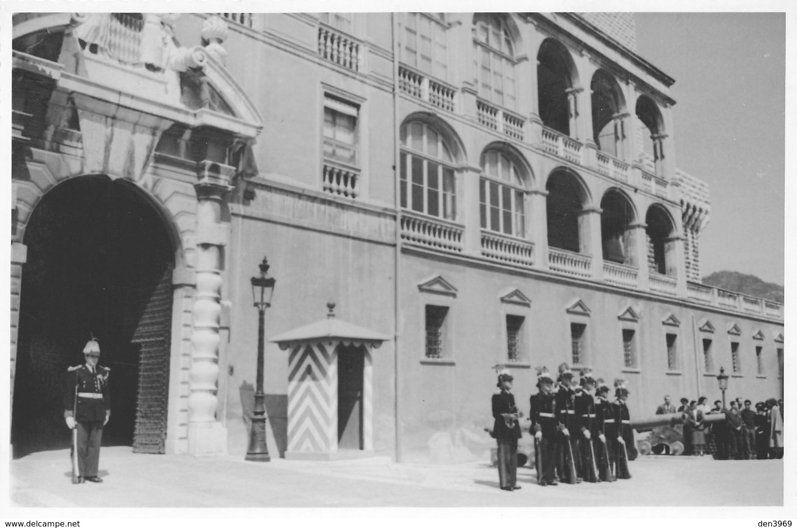 MONACO - Palais Princier - Gardes